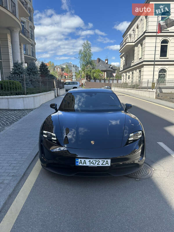 Седан Porsche Taycan 2022 в Киеве фото 16 Седан Porsche Taycan 2022 в Киеве