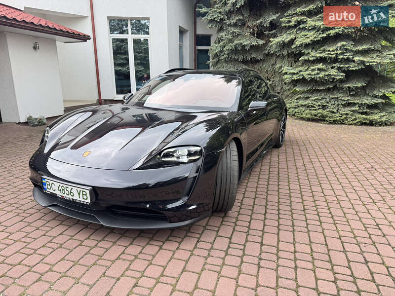 Porsche Taycan 2023