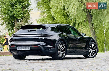 Седан Porsche Taycan 2022 в 