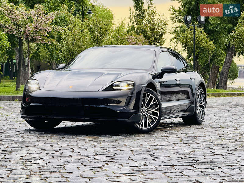 Седан Porsche Taycan 2022 в Киеве
