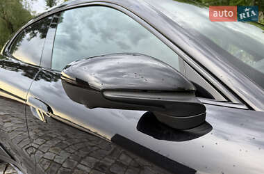 Седан Porsche Taycan 2022 в 