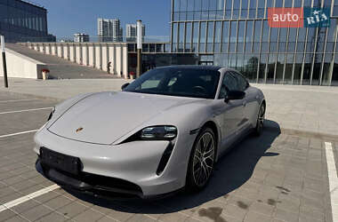 Porsche Taycan 2021 Porsche Taycan 2021