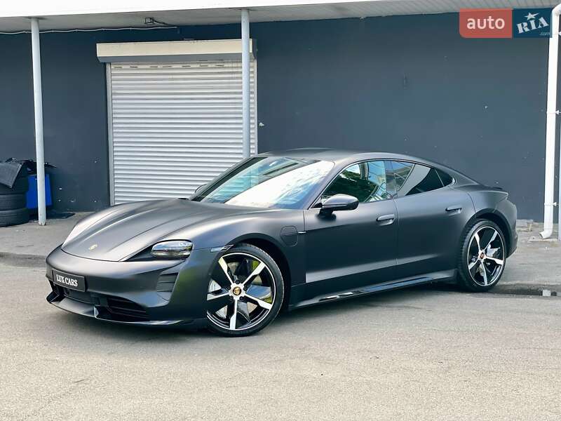 Седан Porsche Taycan 2020 в Киеве