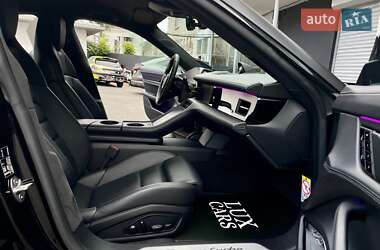 Седан Porsche Taycan 2020 в 