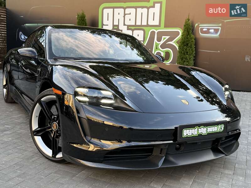 Седан Porsche Taycan 2019 в Киеве