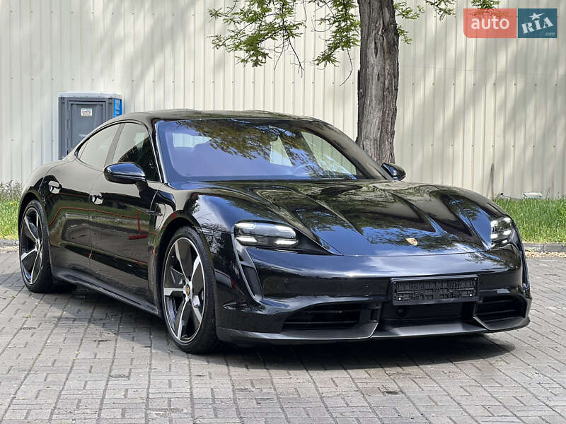 Porsche Taycan 2020