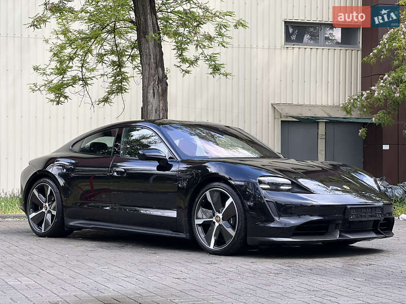 Седан Porsche Taycan 2020 в Днепре