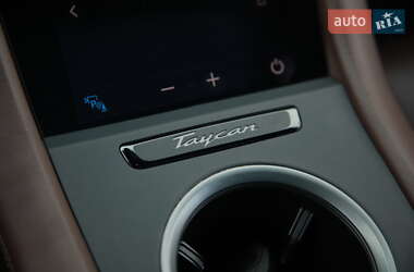 Седан Porsche Taycan 2023 в 