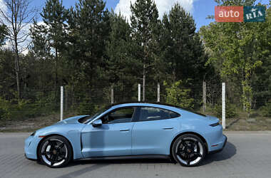 Седан Porsche Taycan 2023 в 