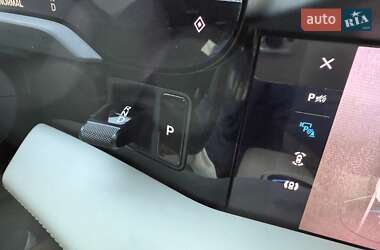 Седан Porsche Taycan 2021 в 