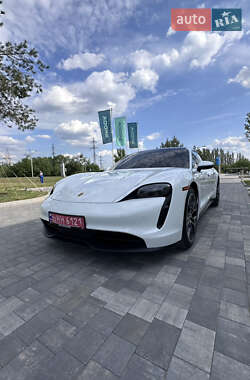 Porsche Taycan 2021 Porsche Taycan 2021