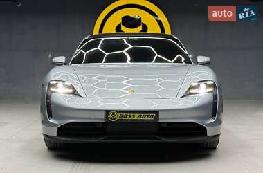 Купе Porsche Taycan 2021 в 