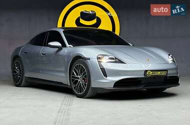 Porsche Taycan 2021 Porsche Taycan 2021