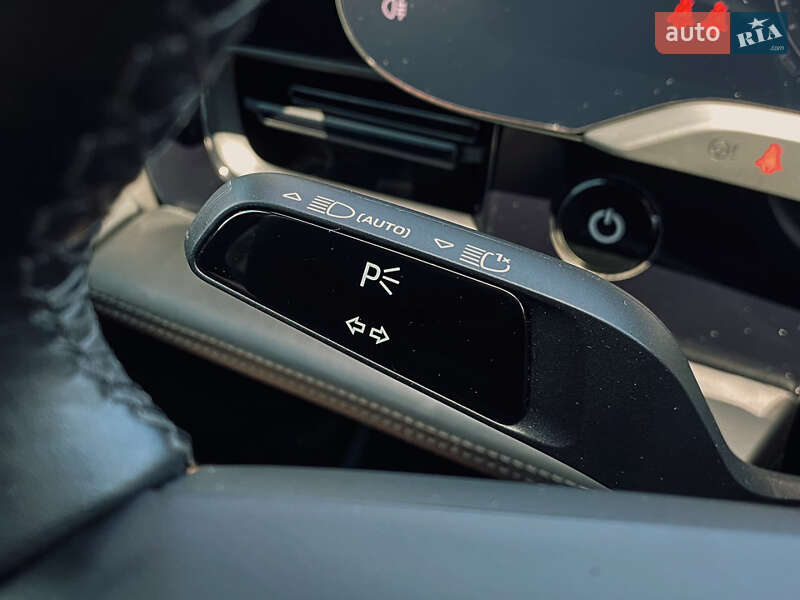 Седан Porsche Taycan 2021 в Одессе