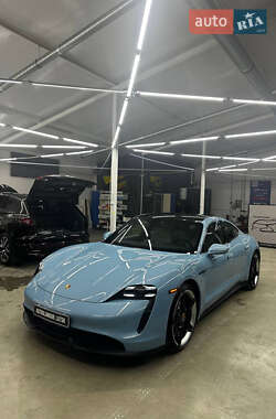 Седан Porsche Taycan 2020 в Луцке
