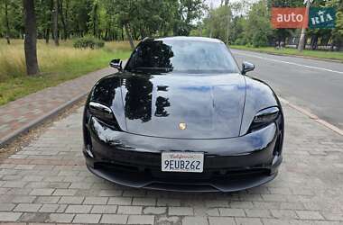 Седан Porsche Taycan 2022 в Києві