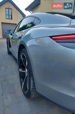 Седан Porsche Taycan 2021 в 