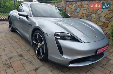 Porsche Taycan 2021 Porsche Taycan 2021