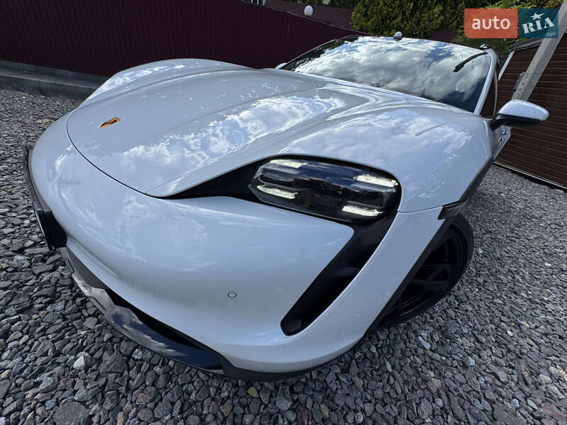 Седан Porsche Taycan 2021 в Трускавце
