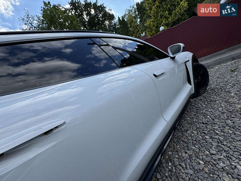 Седан Porsche Taycan 2021 в Трускавце