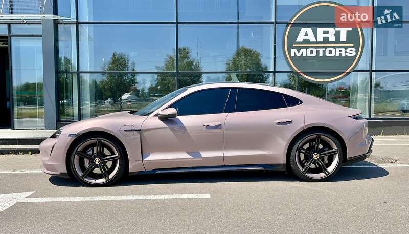 Седан Porsche Taycan 2020 в Киеве