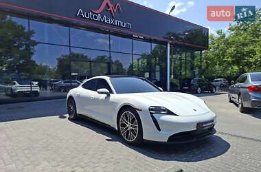 Porsche Taycan 2021 Porsche Taycan 2021