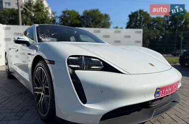 Седан Porsche Taycan 2020 в 
