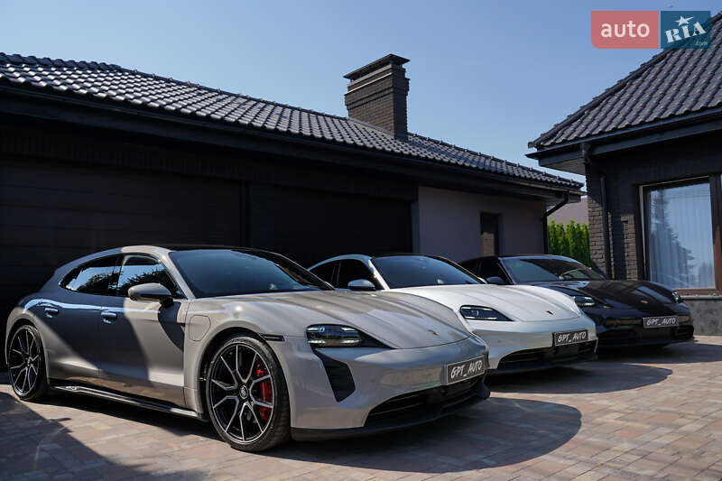 Седан Porsche Taycan 2022 в Києві
