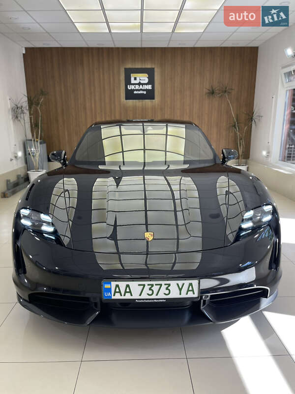 Porsche Taycan 2020