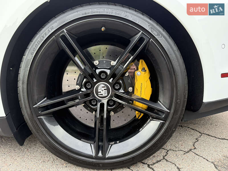 Седан Porsche Taycan 2020 в Львове фото 9 Седан Porsche Taycan 2020 в Львове