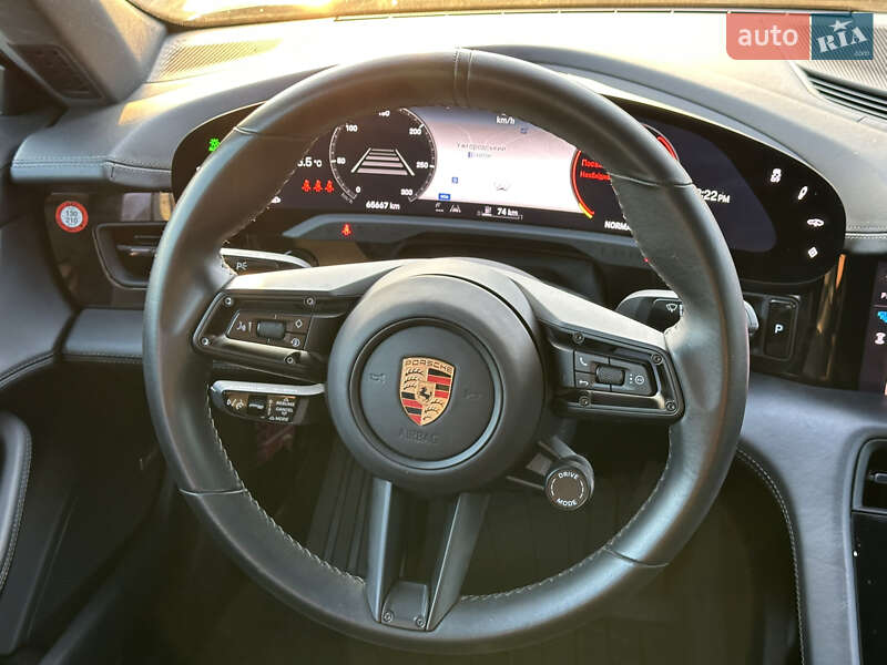 Седан Porsche Taycan 2020 в Львове