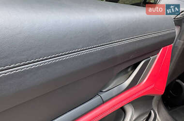 Седан Porsche Taycan 2021 в 