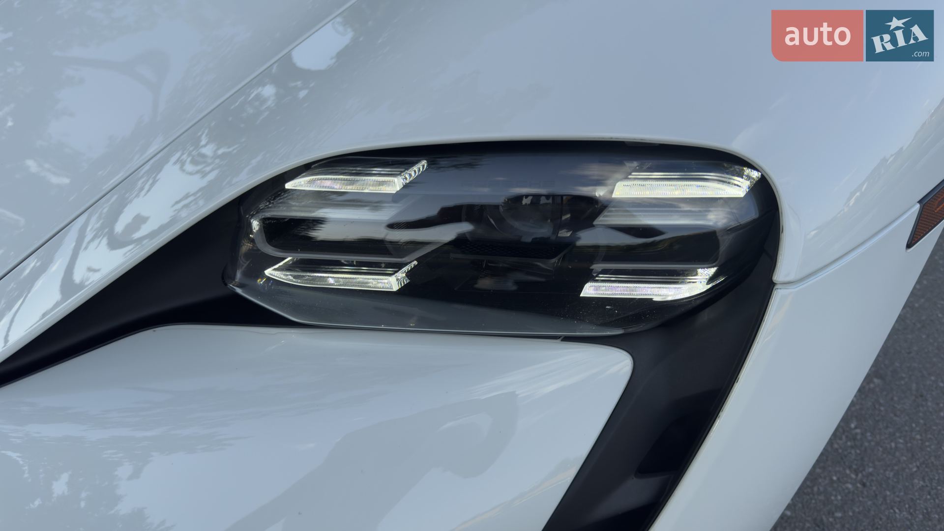 2022 Porsche Taycan - мініатюра 12