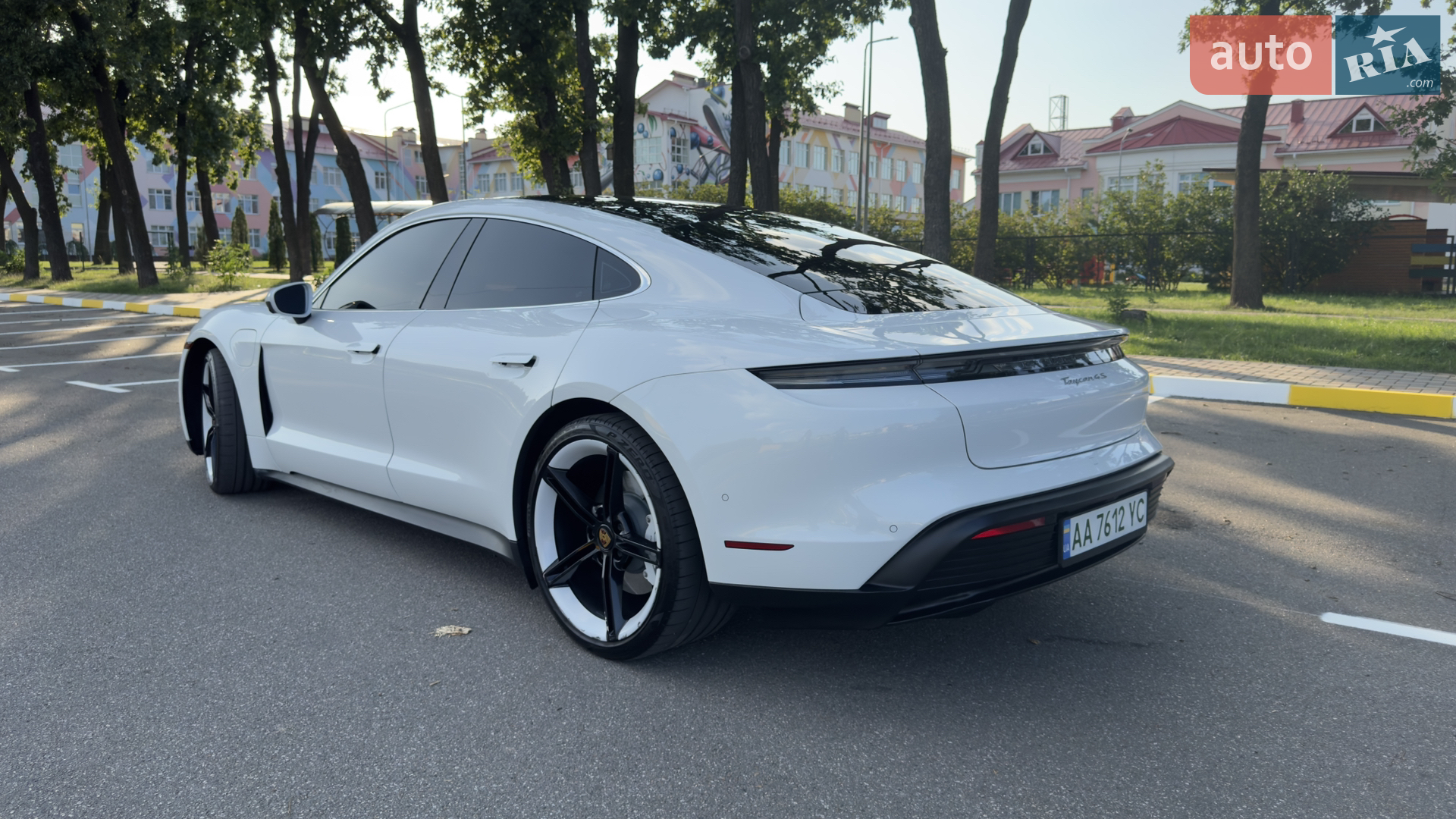 2022 Porsche Taycan - мініатюра 7