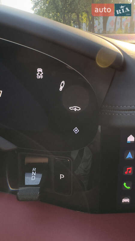 Седан Porsche Taycan 2022 в Киеве