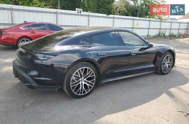 Седан Porsche Taycan 2020 в 