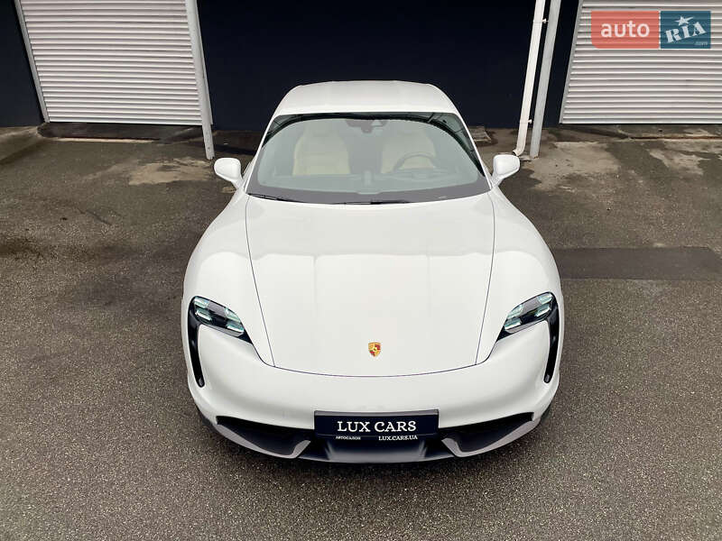 Седан Porsche Taycan 2020 в Киеве