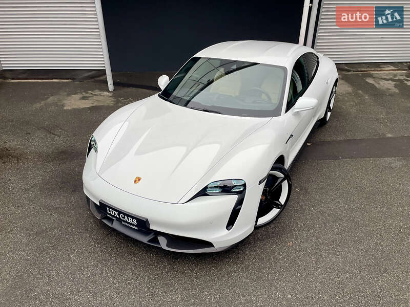 Седан Porsche Taycan 2020 в Киеве