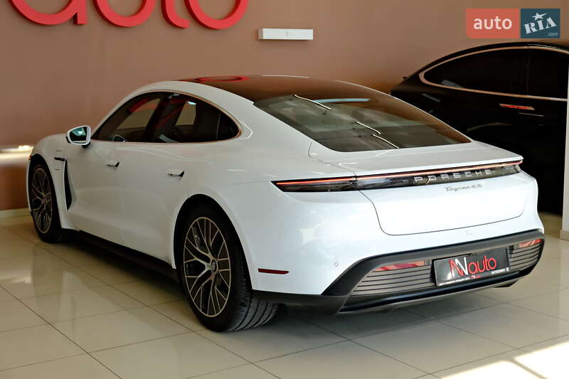 Седан Porsche Taycan 2022 в Одессе