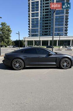 Porsche Taycan 2020