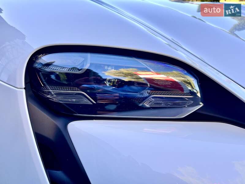 Седан Porsche Taycan 2020 в Киеве фото 18 Седан Porsche Taycan 2020 в Киеве