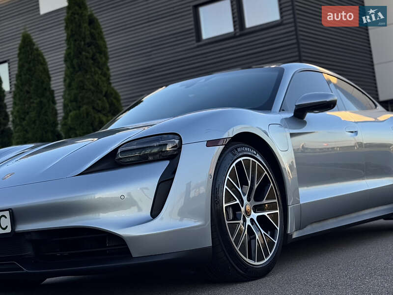 Седан Porsche Taycan 2021 в Киеве фото 4 Седан Porsche Taycan 2021 в Киеве