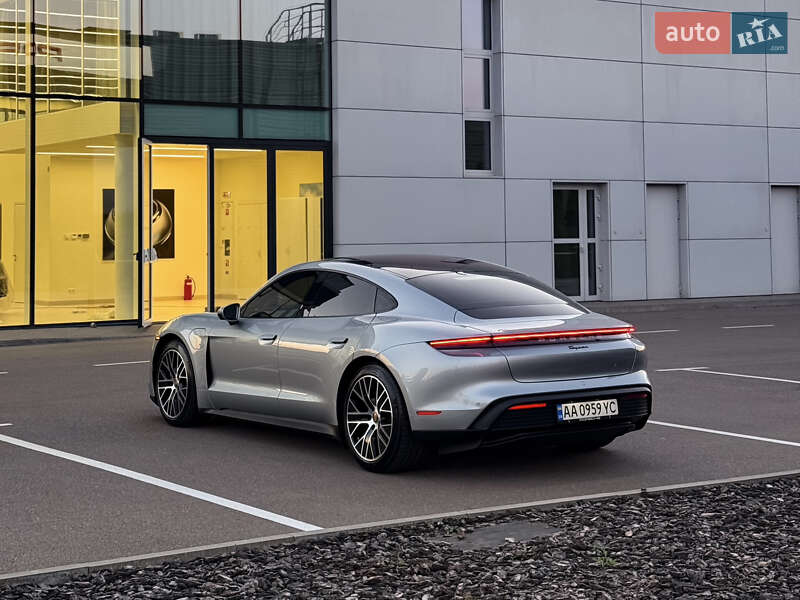 Седан Porsche Taycan 2021 в Киеве фото 20 Седан Porsche Taycan 2021 в Киеве
