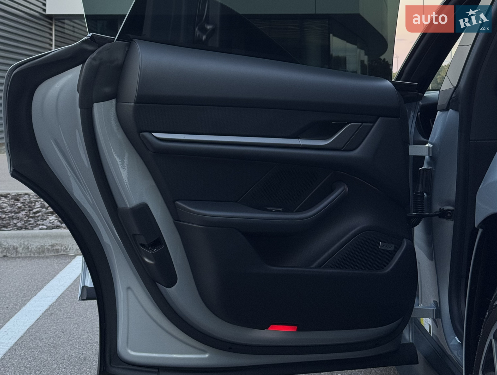 2021 Porsche Taycan - мініатюра 32