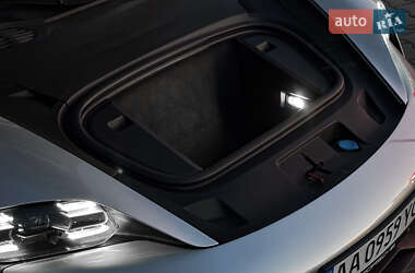 Седан Porsche Taycan 2021 в Киеве