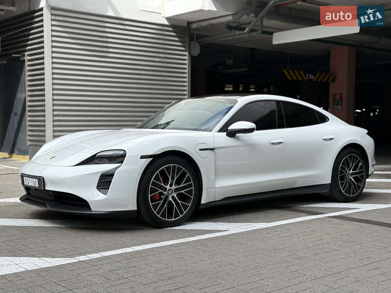 Porsche Taycan 2020