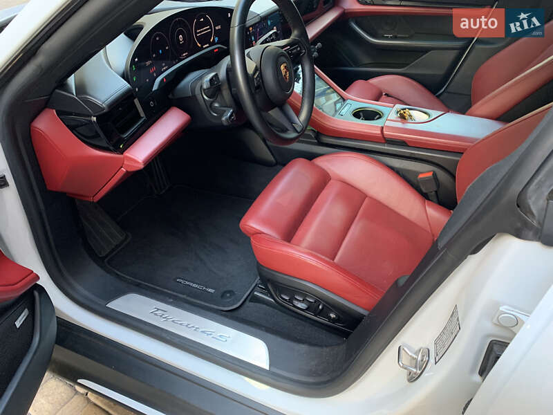 Седан Porsche Taycan 2021 в Киеве фото 6 Седан Porsche Taycan 2021 в Киеве