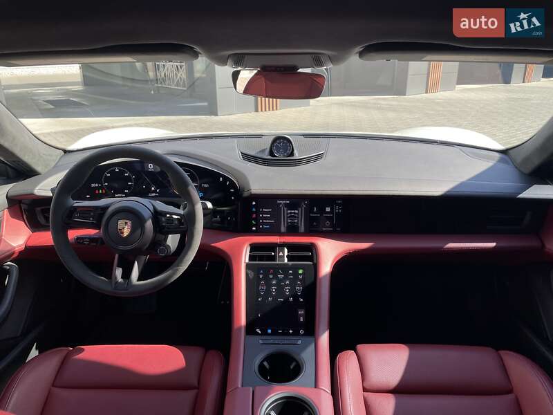 Седан Porsche Taycan 2023 в Киеве фото 24 Седан Porsche Taycan 2023 в Киеве