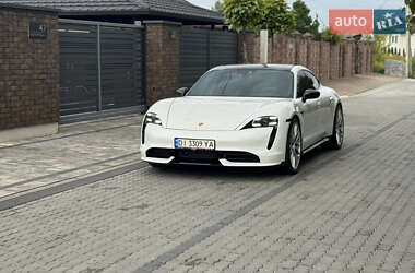 Porsche Taycan 2020