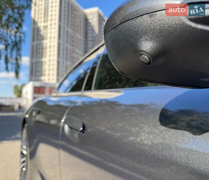 Універсал Porsche Taycan 2024 в Києві фото 9 Універсал Porsche Taycan 2024 в Києві